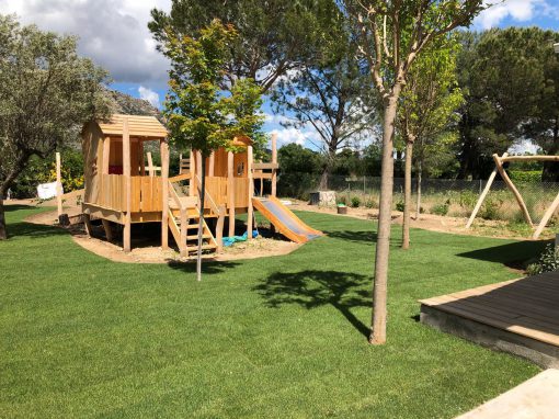 Centro infantil de madera en la sierra de Madrid